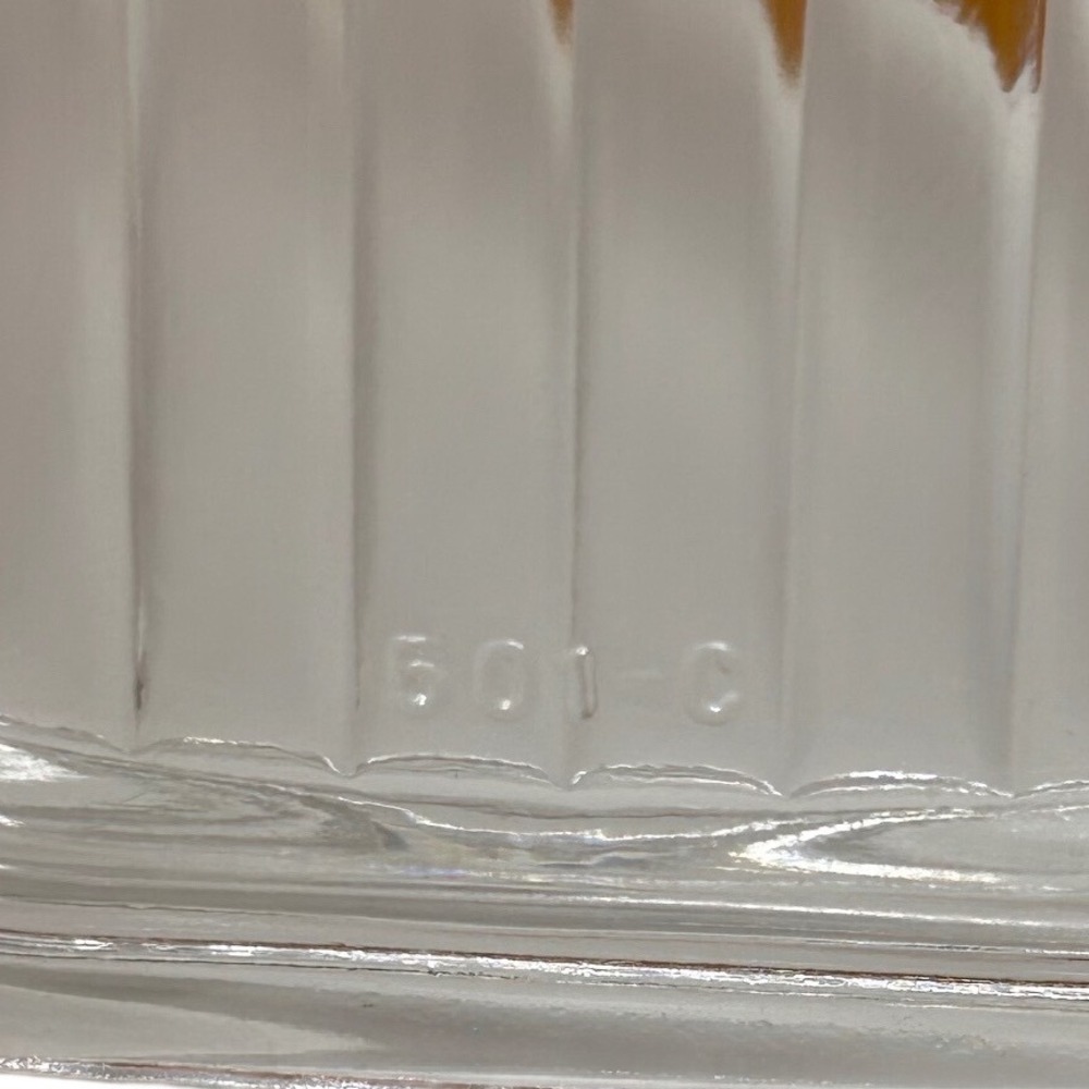 Vintage Pyrex 501 Butterscotch Refrigerator Dish with Lid 1.5 Cup Made in USA - Picture 5 of 8